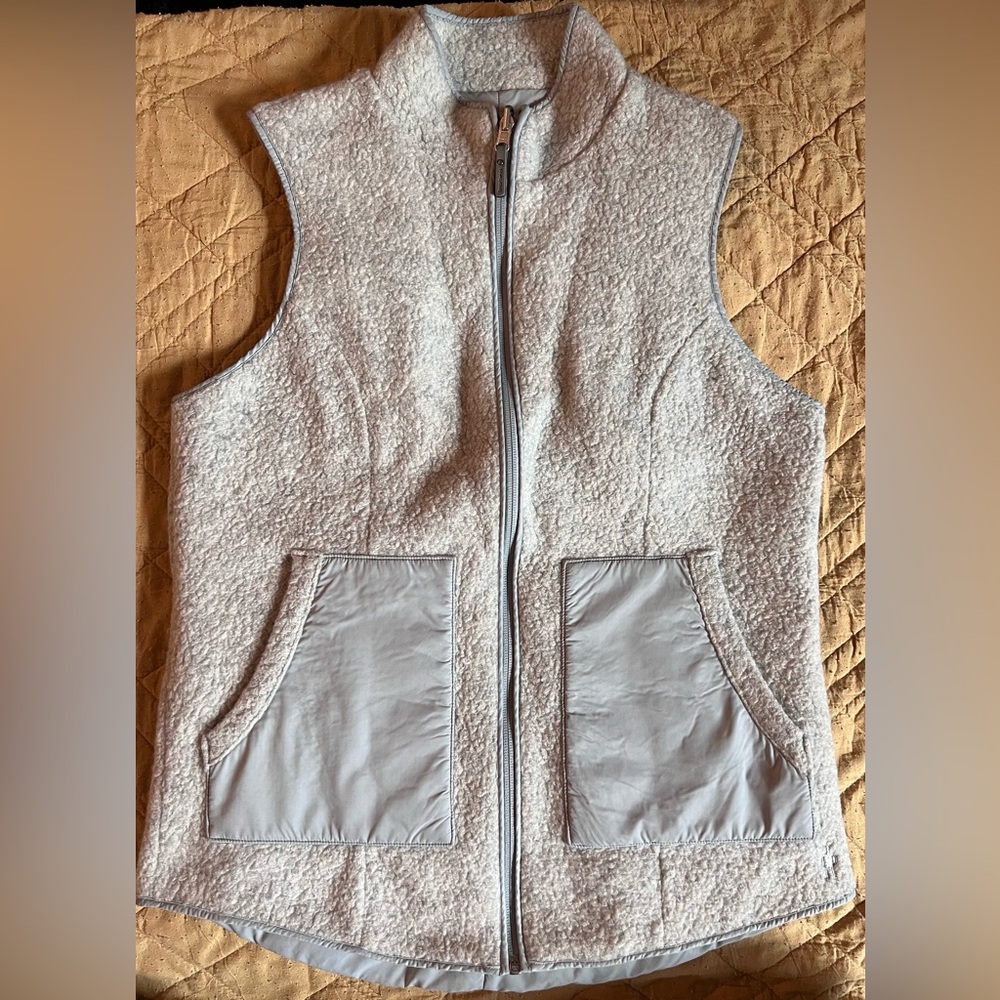 Smartwool Light Bluish-Grey and Cream Vest. Reversible. M.